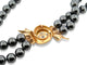 collar de dos hileras con perlas de hematites negras, oro amarillo de 18k y diamantes de 0,67ct 