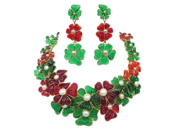 Boucles d'oreilles Augustine Paris par Gripoix - Parure collier et boucles d’oreilles camélia 58 Facettes 269071