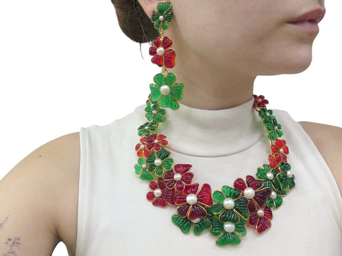Boucles d'oreilles Augustine Paris par Gripoix - Parure collier et boucles d’oreilles camélia 58 Facettes 269071