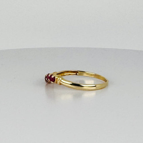 Bague 54 Bague chevron vintage en or jaune 14 carats et rubis 58 Facettes 2505007