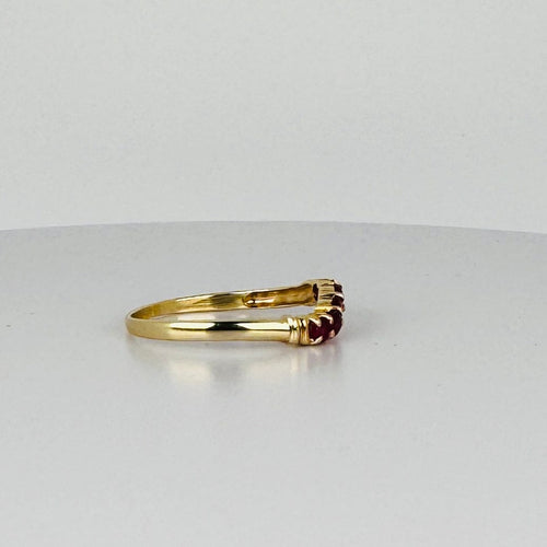 Bague 54 Bague chevron vintage en or jaune 14 carats et rubis 58 Facettes 2505007