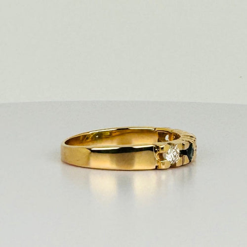 Bague 54 Bague vintage en or jaune 18 ct avec diamants et saphirs 58 Facettes 2409020