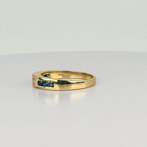 Bague 52 Bague vintage en or jaune 18 carats avec diamants et saphirs 58 Facettes 2310016