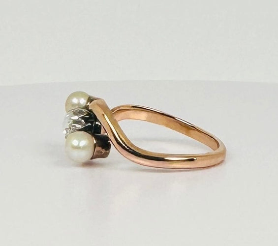 Bague 53 Bague ancienne croisée en or rose 18 carats avec diamant et perles 58 Facettes 2206099