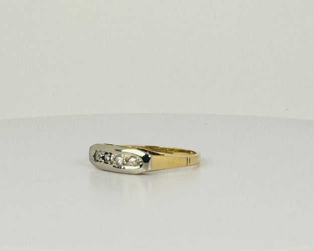 Bague Elegant ring with diamonds 58 Facettes 2406001