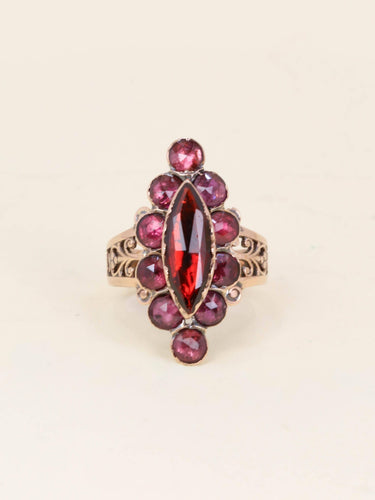Bague 54 Bague marquise ancienne en or rose 18 carats et grenats 58 Facettes 1CA000/2