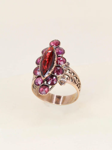 Bague 54 Bague marquise ancienne en or rose 18 carats et grenats 58 Facettes 1CA000/2