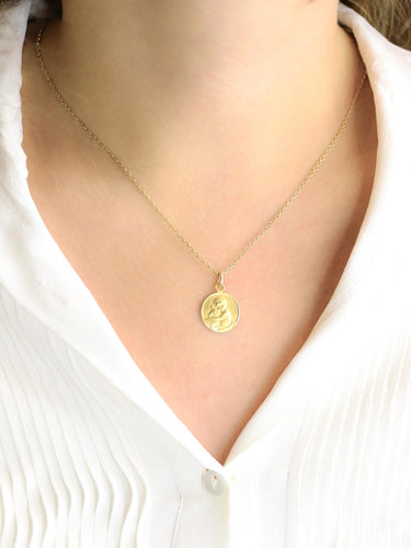 Pendentif BECKER - Médaille de baptême Enfant Jésus et agneau en or jaune 18k 58 Facettes 1174.3