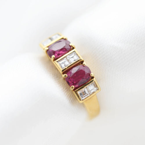 Bague Bague en or jaune 18 kt avec rubis et diamants 58 Facettes 9879