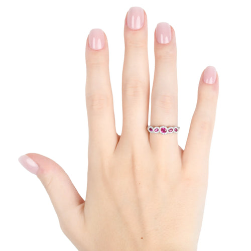 Bague 59 Bague en or blanc 18 ct avec rubis et diamants 58 Facettes 14638