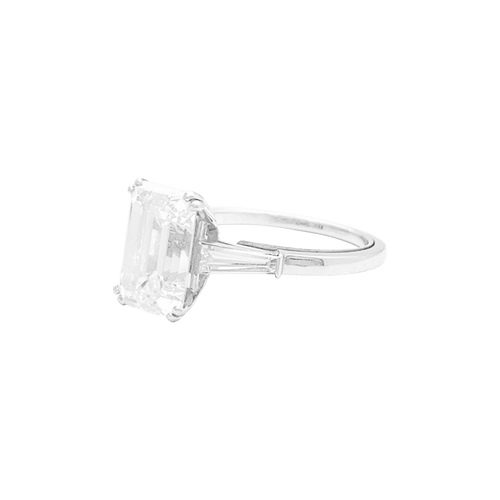 Bague 55 Van Cleef & Arpels - Bague solitaire en platine avec diamant taille émeraude 4,01 ct 58 Facettes 34698