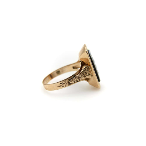Bague Époque victorienne - Bague en or 14k à agate rubanée sculptée 58 Facettes