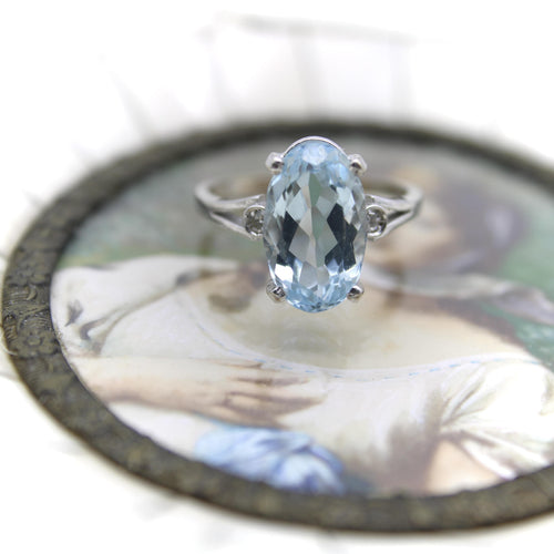 Bague 53 Amsterdam SAUER - Bague vintage en or blanc 18k avec aigue-marine et diamants 58 Facettes A20062
