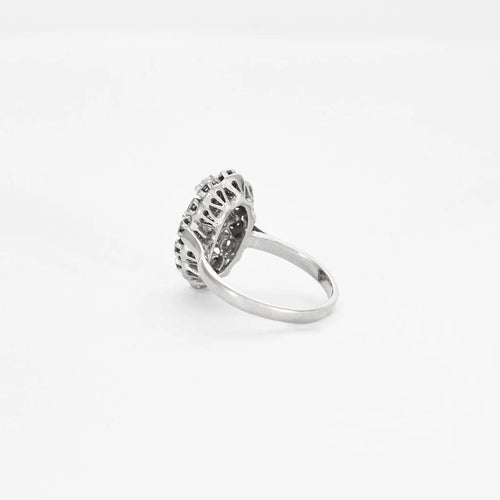Bague 54 Bague marquise en or gris et diamants 58 Facettes 230256