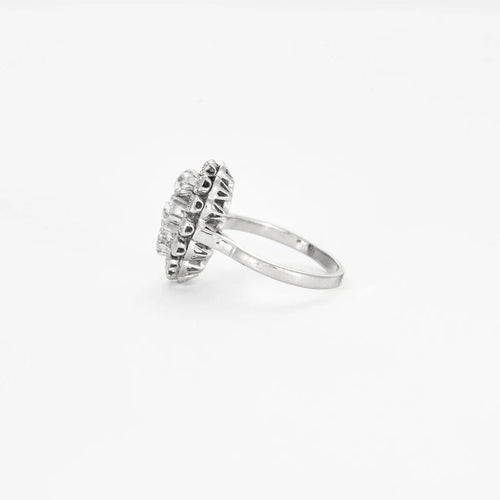 Bague 54 Bague marquise en or gris et diamants 58 Facettes 230256