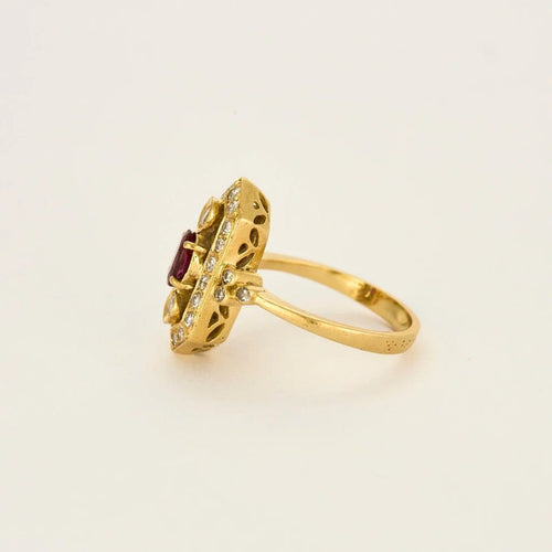 Bague 53.5 Bague or jaune, rubis et diamants 58 Facettes 240259