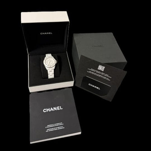 Montre Chanel J-12 Calibre 12.1 - Montre femme en céramique blanche 38 mm 58 Facettes MT44827