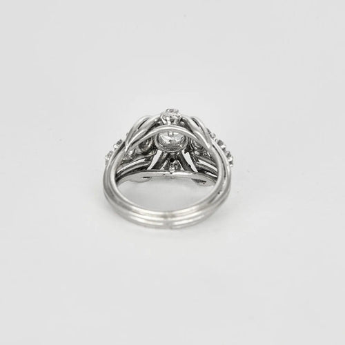 Bague 46 Bague dôme en or blanc 18 carats et diamants 58 Facettes 250016