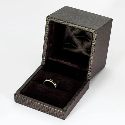 Bague 51 BOUCHERON - Quatre - Alliance or blanc 58 Facettes 250012