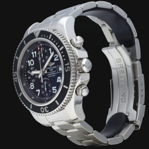 Montre Breitling Superocean - Montre chronographe 42 mm en acier 58 Facettes MT40899