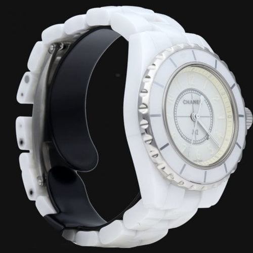 Montre Chanel J12 - Montre femme 33 mm en céramique blanche 58 Facettes MT41313