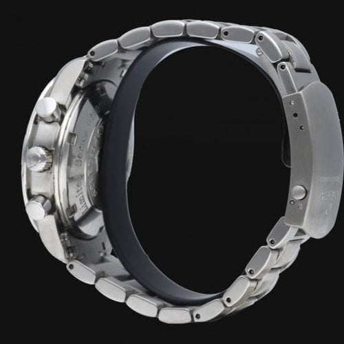 Montre Omega Speedmaster - Montre chronographe Date en acier, édition limitée 58 Facettes MT41438