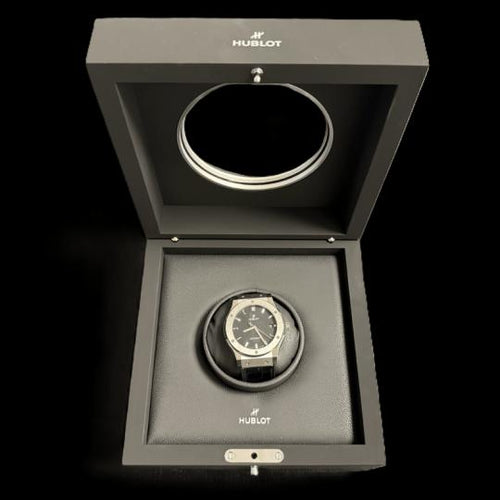 Montre Hublot Classic Fusion - Montre homme en zirconium 45 mm 58 Facettes MT43894