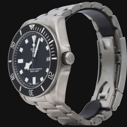 Montre Tudor Pelagos - Montre automatique homme en titane 42 mm 58 Facettes MT44211