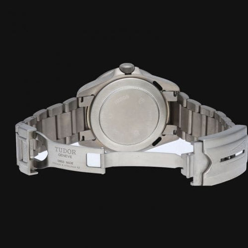 Montre Tudor Pelagos - Montre automatique homme en titane 42 mm 58 Facettes MT44211