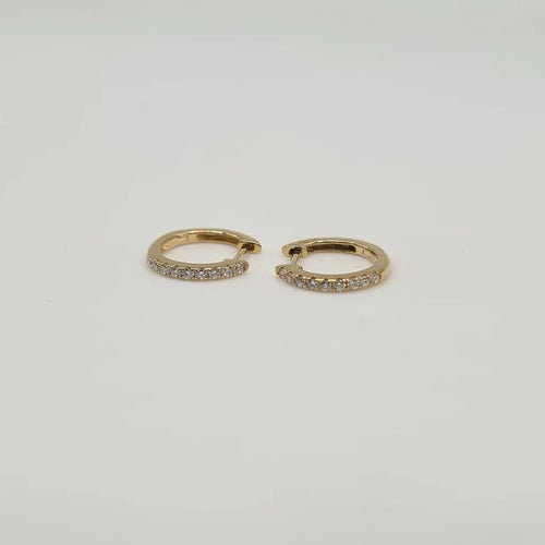 Boucles d'oreilles Créoles or jaune 18 carats serties de diamants 58 Facettes