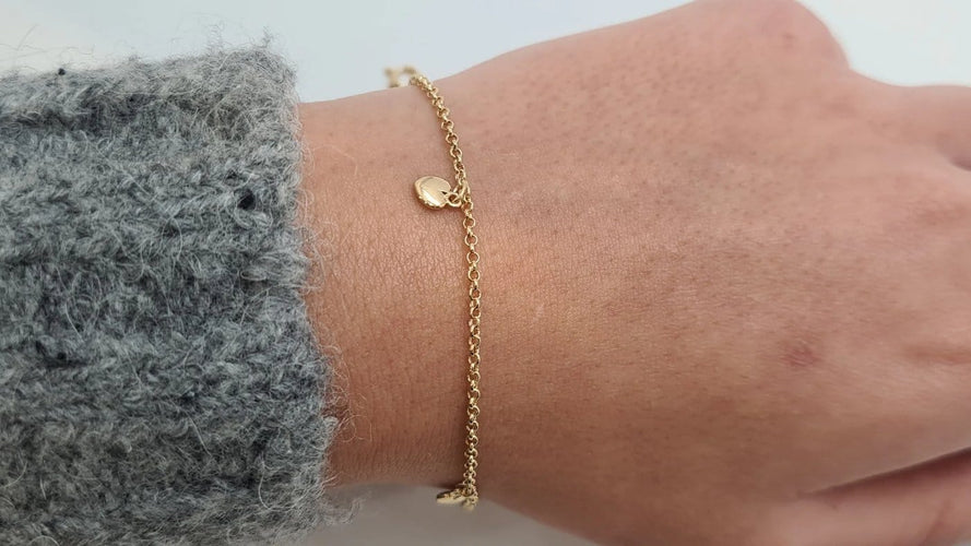 Bracelet Bracelet cœurs en or jaune 18 carats 58 Facettes