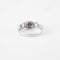 Bague 51 Bague en Or blanc, diamants & rubis 58 Facettes