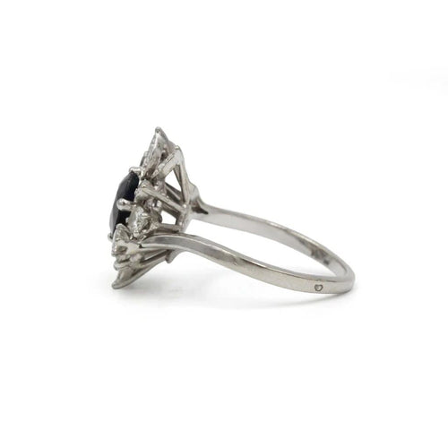Bague 55 Bague cocktail en or blanc 750, saphir et diamants 58 Facettes 250075SP