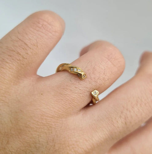 Bague 53 Bague en or jaune et diamants 58 Facettes