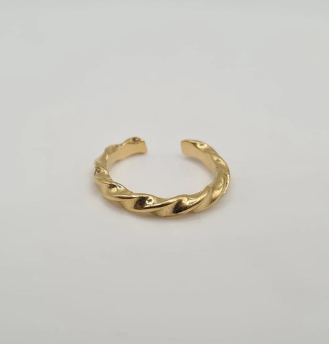 Bague 53 Bague en or jaune et diamants 58 Facettes