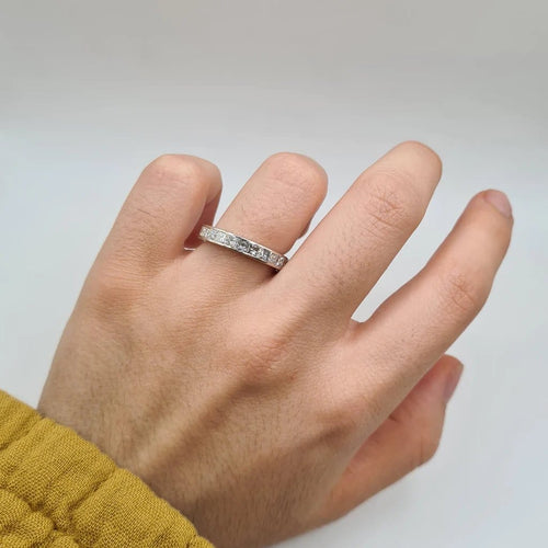 Bague 55 Alliance tour complet or blanc sertie de diamants princesses 58 Facettes
