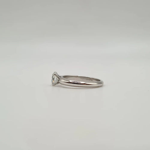 Bague 49 Bague solitaire en or blanc et diamant 58 Facettes