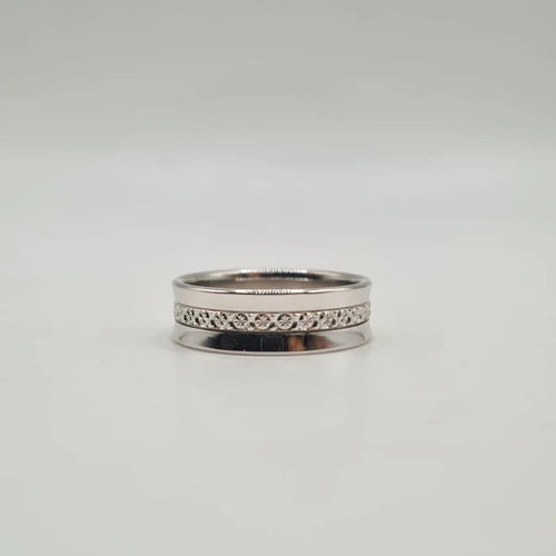 Bague 55 Alliance en or blanc 18 carats 58 Facettes