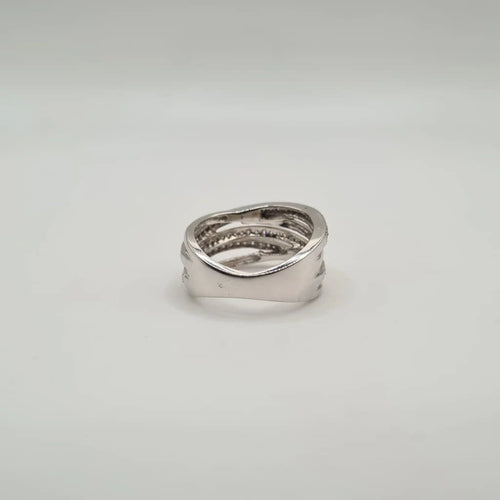 Bague 54 Bague en or blanc 18 carats et diamants 58 Facettes
