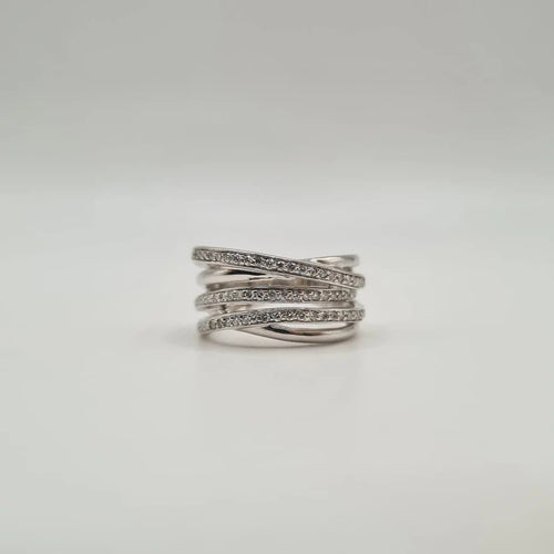 Bague 54 Bague en or blanc 18 carats et diamants 58 Facettes