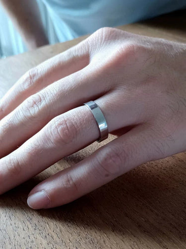 Bague 47.5 Alliance en or blanc 18 carats 58 Facettes