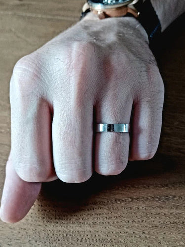 Bague 47.5 Alliance en or blanc 18 carats 58 Facettes