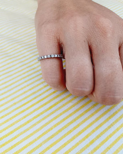 b129b337-9905-406f-79a8-4a72552db600