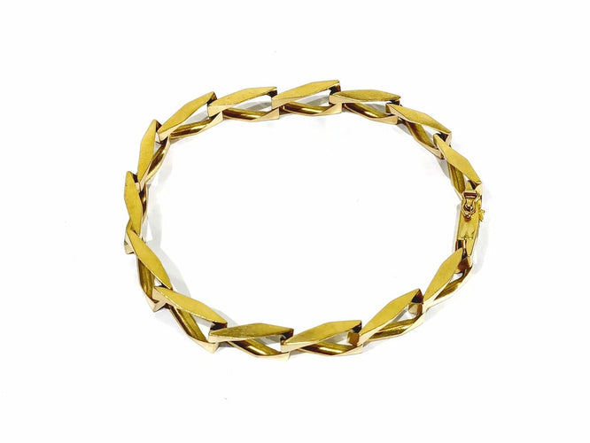 eb3f6183-d6e8-4859-f967-ea06d11ba000