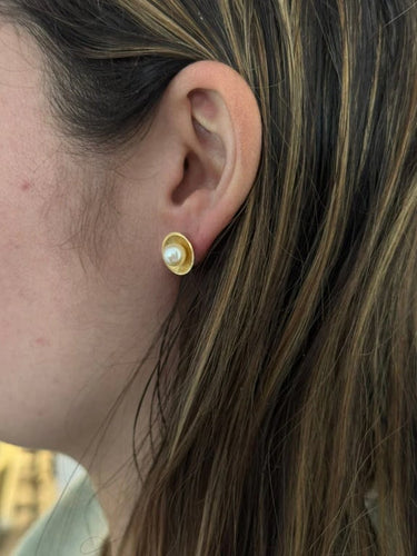 86dce2fe-e04f-44d6-9fa0-59fbdcae9400