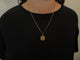Pendentif Augis - Médaille Vierge Marie / Notre-Dame de Lourdes en or jaune 18 carats 58 Facettes