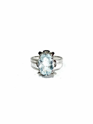 Bague 55 Bague en or blanc 18 carats sertie d’une aigue-marine 58 Facettes