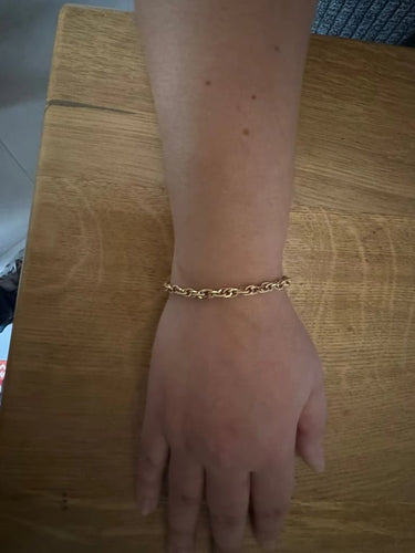 bdcf5dc9-4a5e-448a-96f4-a018f2bfcf00