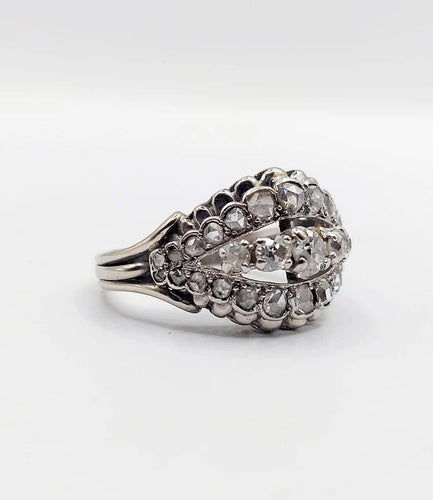 Bague 53.5 Bague bombée Art déco en or blanc 18k et platine, diamants 58 Facettes A06454