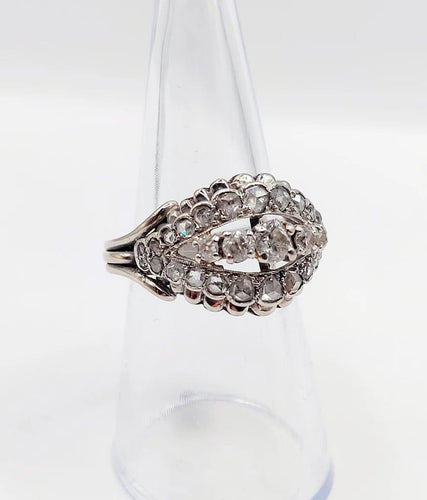 Bague 53.5 Bague bombée Art déco en or blanc 18k et platine, diamants 58 Facettes A06454